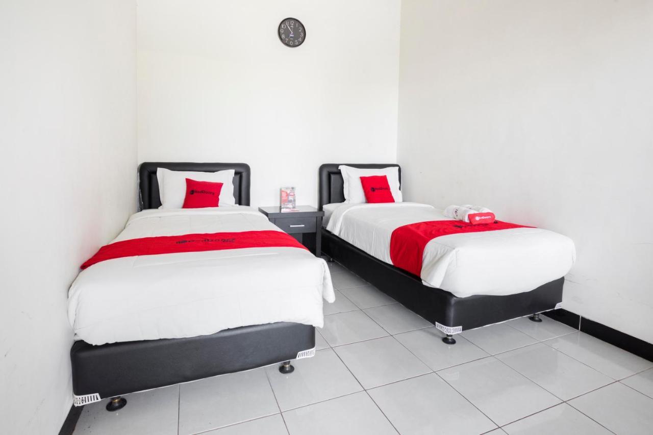 RedDoorz Plus @ Purwodadi Pasuruan Zewnętrze zdjęcie